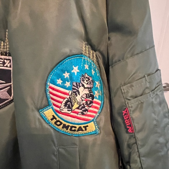 Avirex army coat with patches L - Picture 2 of 6